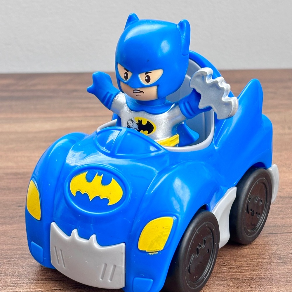 Little People DC Super Friends BATMOBIL & BATMAN Figure Car Vehicle Playset Toy